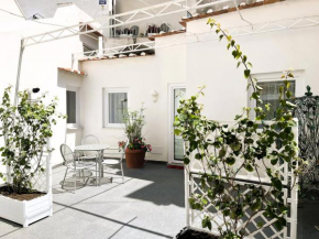 Mana House2